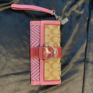 Hard to find coach wallet